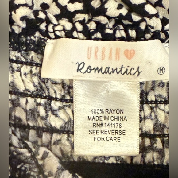 2/$30 Urban Romantics Cottage Core  size M, Black &White Smocked cropped Top - Picture 5 of 5